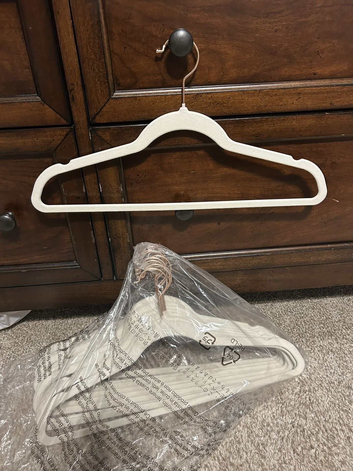 50 Felt No Slip Hangers