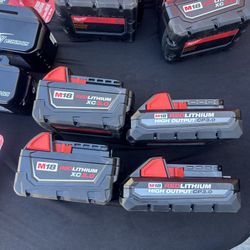 4 batteries 3.0 milwaukee