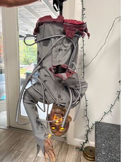 HANGING ELECTRIC PROP