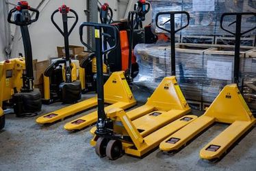 5(contact info removed) capacity Pallet jacks$199-299each