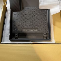 Hyundai Santa Fe Floor Mats 