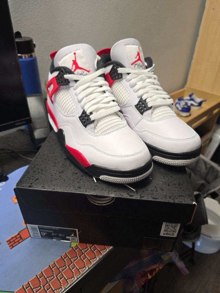 Jordan 4