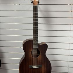 Martin Guitar 000 Junior 