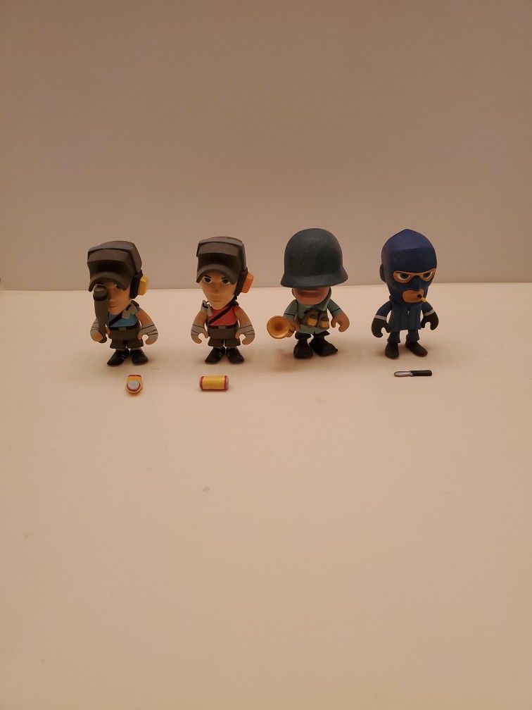 Team Fortress 2 Portable Mercs Lot - Scouts, Solider, Spy