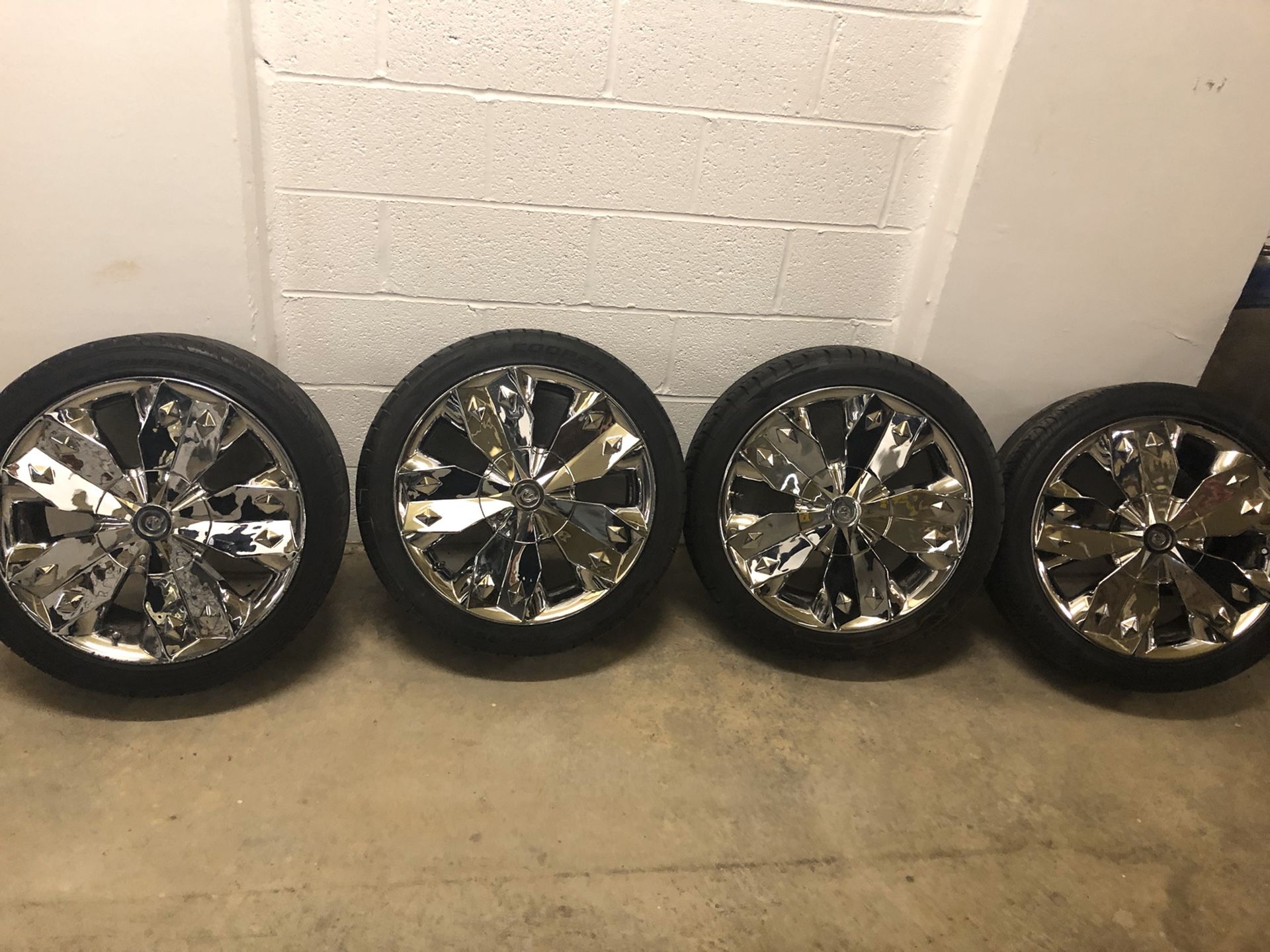 235/44/18 tires