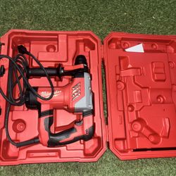 Milwaukee Rotary Hammer 