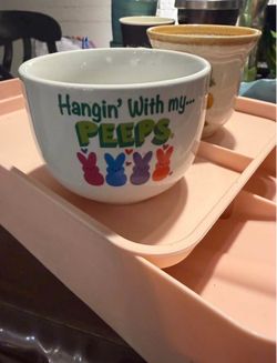 Free mugs and kitchen utensils organizer