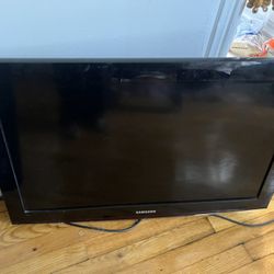 Samsung 460 LN-26B460 26" LCD TV - HD Ready (LN26B460B2D)