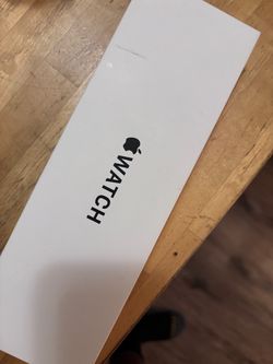Apple Watch SE 3 — 40mm Starlight — Brand New