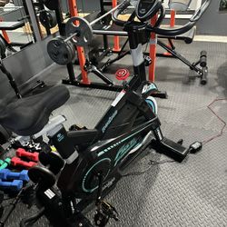 Magnetic stationary exercise bike
