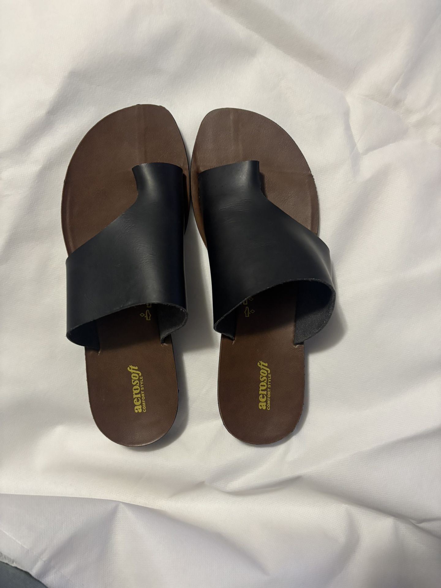 Size 10 Aerosoft Sandals