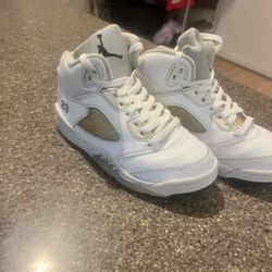 Jordan 5 Retro Metallic White