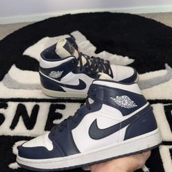 Jordan 1 Mid Obsidian (Size 11)