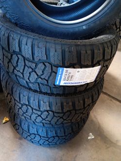 New set of tires 33 1250 20 lt winrun rt