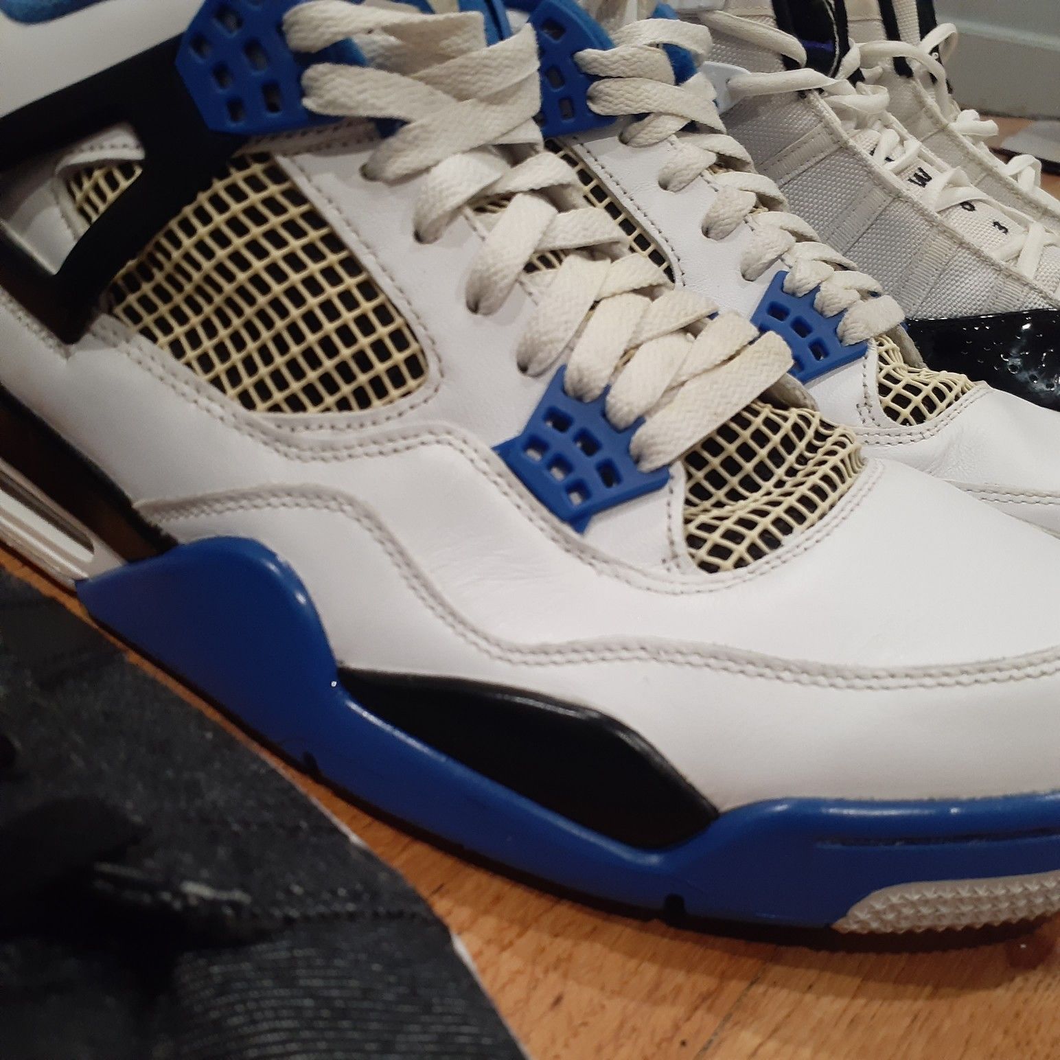 JORDAN RETRO FORCE 4