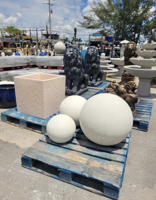 Concrete Sphere 