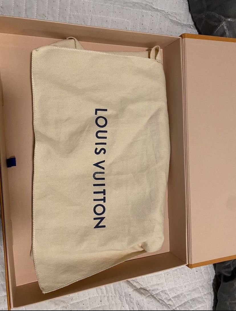 Louis Vuitton Daily pouch for Sale in San Jose, CA - OfferUp