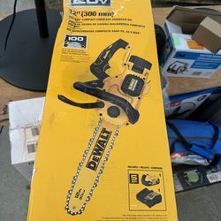 20V MAX 12in. Cordless Battery Powered Chainsaw Kit with (1) 5 Ah Battery and Charger