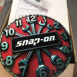 10 Inc Snap on Clock 