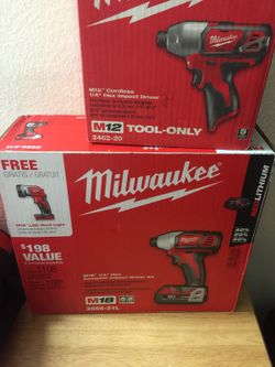 Milwaukee M18 1/4" Hex Compact Cordless Impact Driver Kit FREE worklight $125 firm