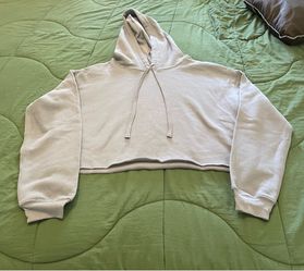 cropped hoodie