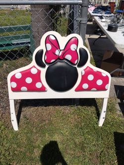 Minnie mouse twin head board