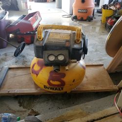Air Compressor Dewalt 