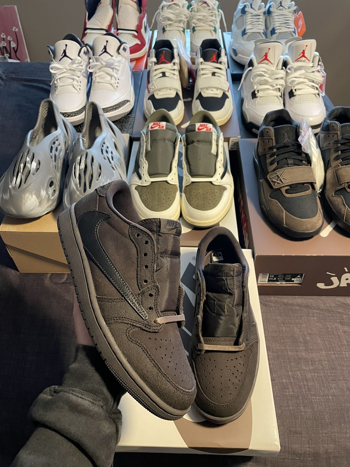 (NEED A SIZE SWAP) DS Jordan 1 x Travis Scott Low ‘Velvet Brown’