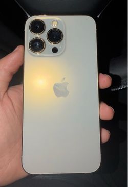 White IPhone 13 pro