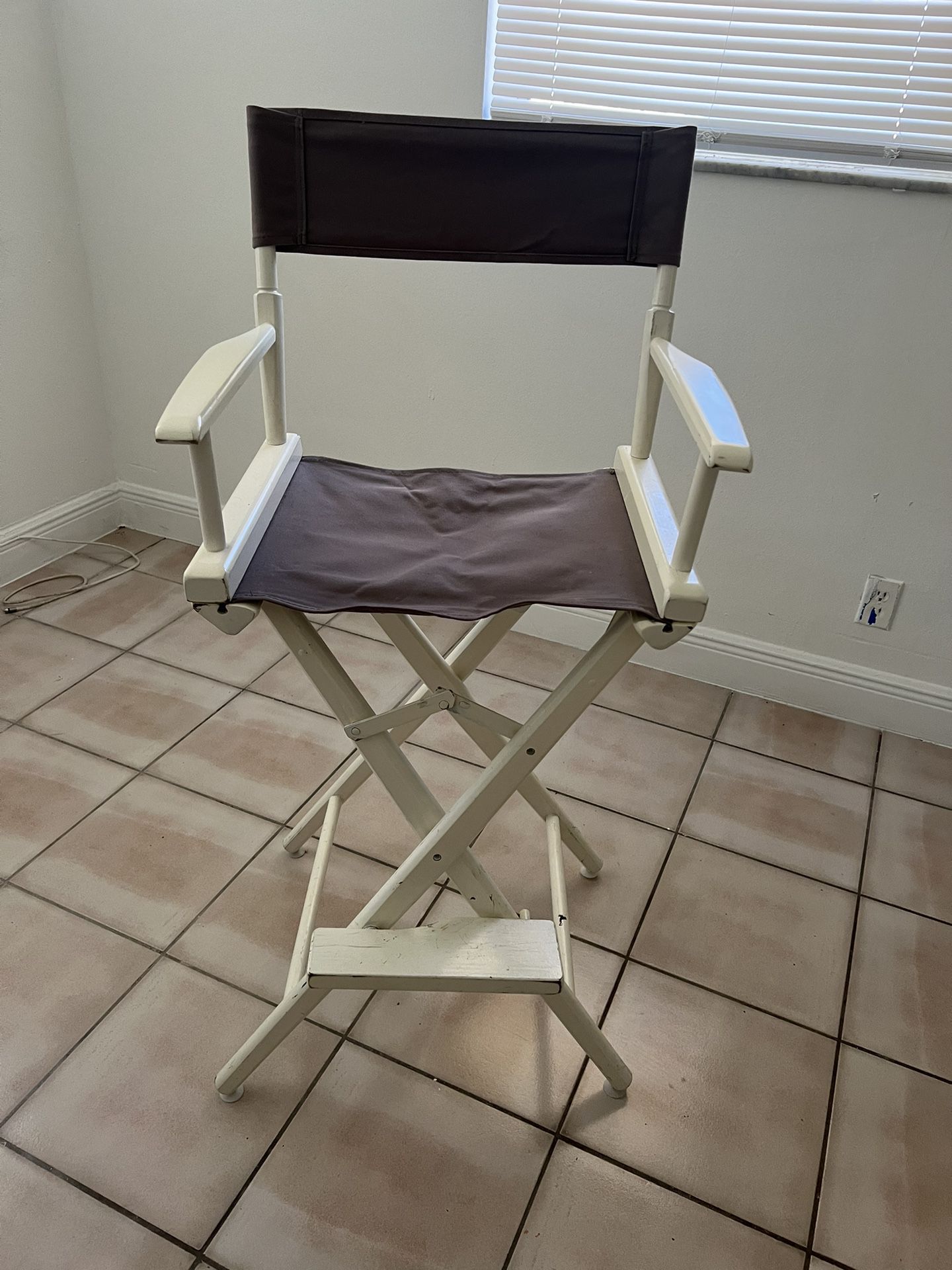Make Up Chair 