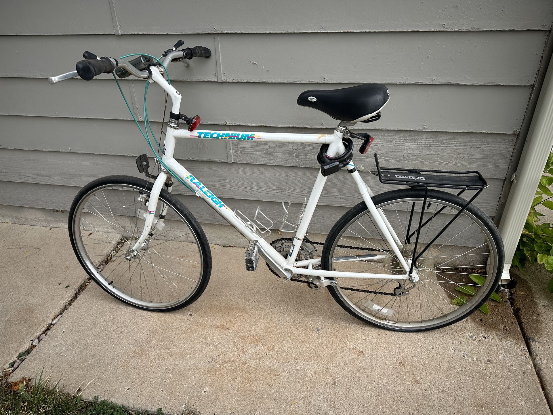klapprad leicht günstig Das SachsenRAD E-Bike Faltrad F12 ist ein Klapprad, das sich ausgezeichnet als Citybike einsetzen und sich wunderbar im ÖPNV transportieren lässt. Das 16 Zoll Folding eBike Anzahl:Einzelner Aufbewahrungskorb MATH - Power up echipament protectie