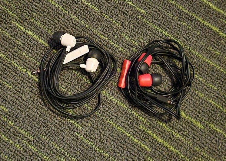 Skull Candy Ear Buds