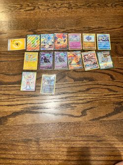 Selling Pokemon lot!