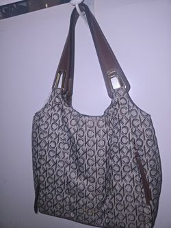 Pre Owned Like New Gently Used CALVIN KLIEN  HOBO BAG