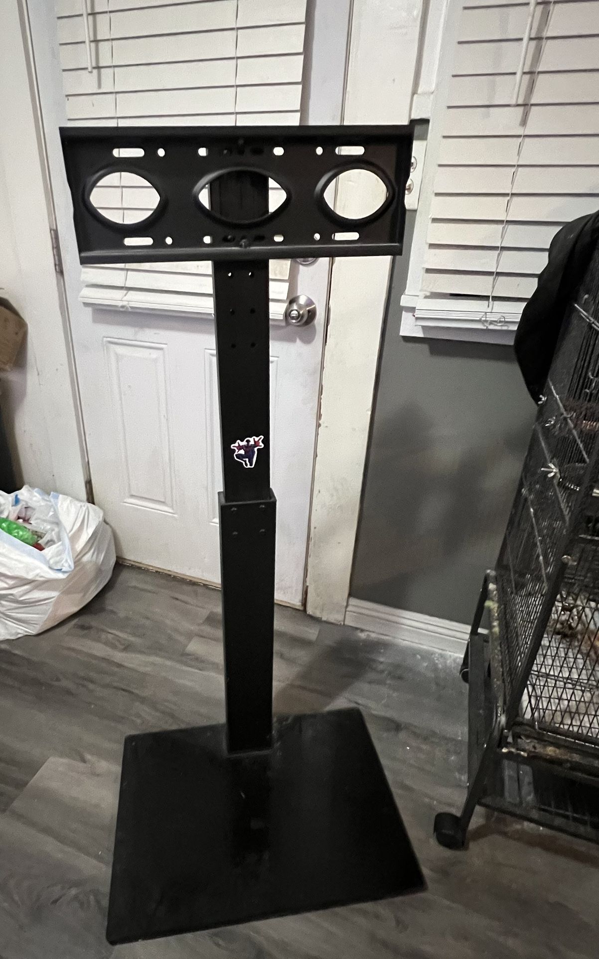 TV stand 