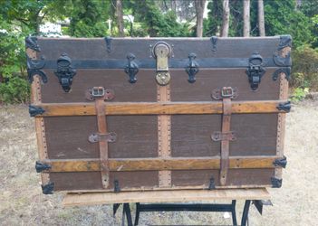 Headley & Farmer Flat Top Trunk with Original Hardware