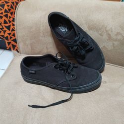 Vans "Ultracush" Sneakers (Size: 9 Women's)