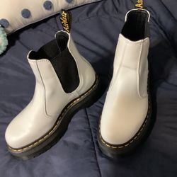 Doc Marten Shoes  NEW, Really Neat