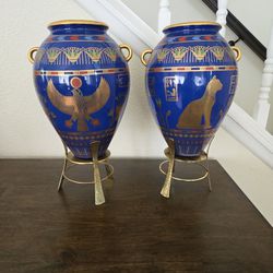 Franklin Mint Golden Vase. Egyptian