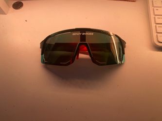 Sendy shades