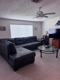 Barely used couch , excellent condition