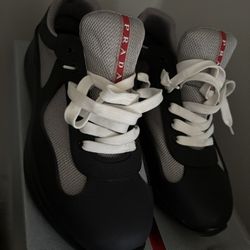 PRADA shoes Sale 220$
