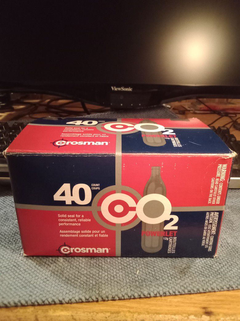 Crosman CO2  12g Cartridges 40 Ct.
