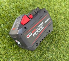Milwaukee M18 18V Lithium-lon REDLITHIUM FORGE HD 12.0 Ah Battery Pack