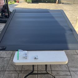 Tacoma 5ft bed cover