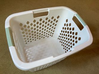 Large laundry basket