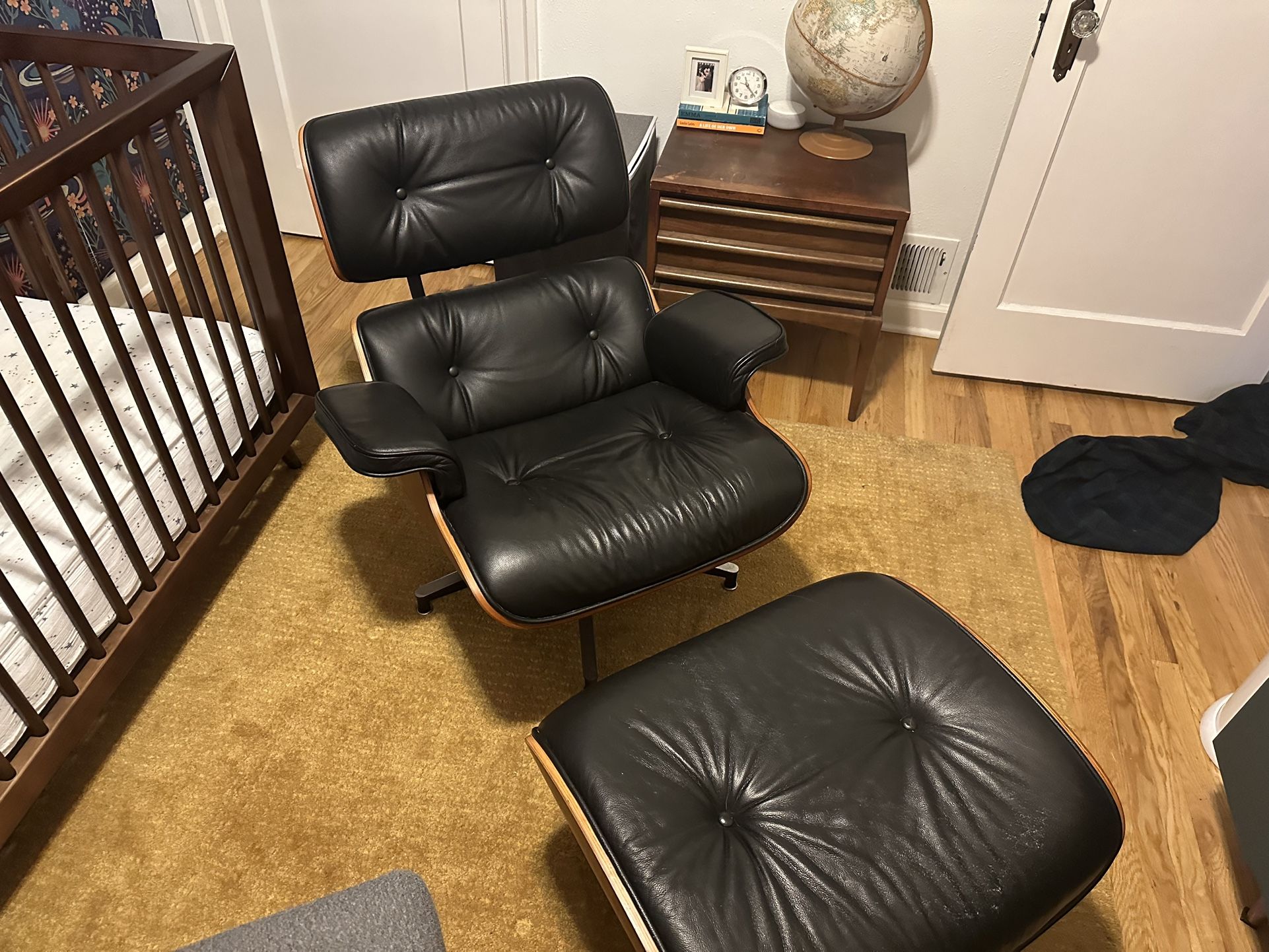 Eames Lounge chair