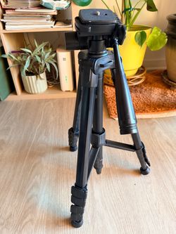 Black Camera Tripod with Pan Head