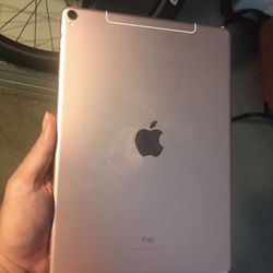 IPad Pro 10.5 with touch id