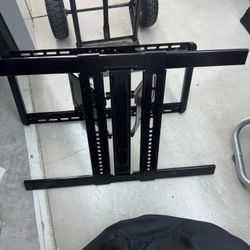 70 Inch TV mount